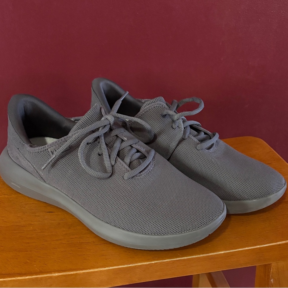 Kizik Madrid Eco Knit Men 8 Wide Women 9.5 Wide Gray Hands Free Slip On Sneaker